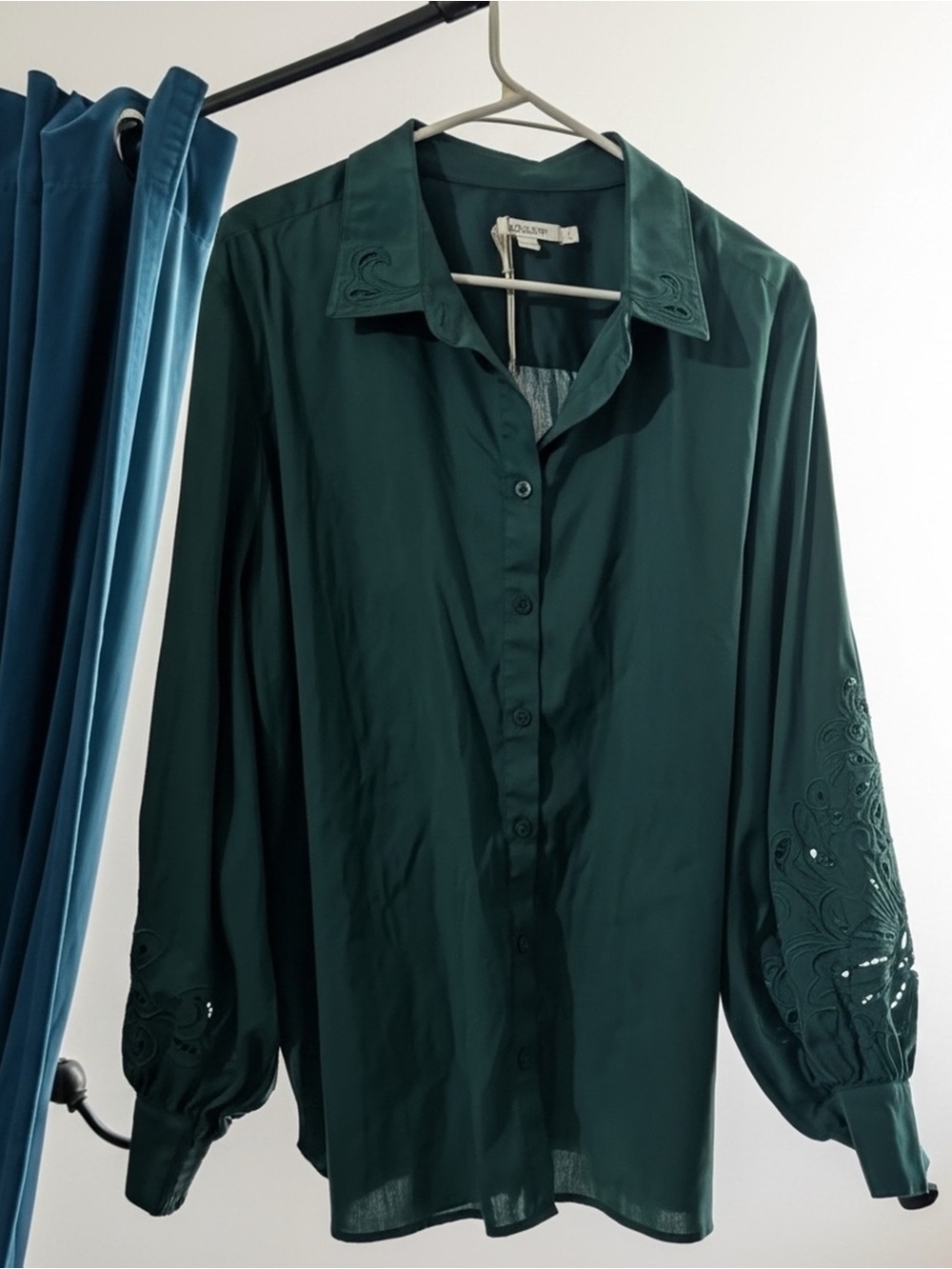 Chico's Forest Green Button-Front Embroidered Sleeve Blouse